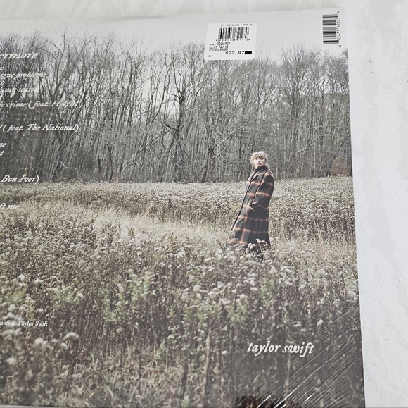 Taylor Swift Evermore Green Vinyl Edition - Picture 4 of 4